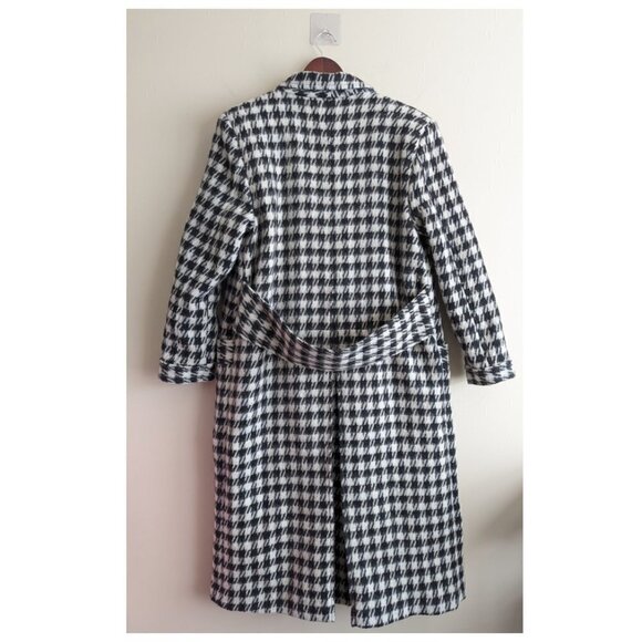 Le Chateau Black and White Houndstooth Coat - Picture 3 of 10